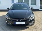 Volvo V60 Kombi Summum AWD - gebrauchte Volvo V60 aus dem Jahr 2014