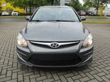 Hyundai i30 blue 1.6 CRDi 66 kW Classic - Hyundai i30