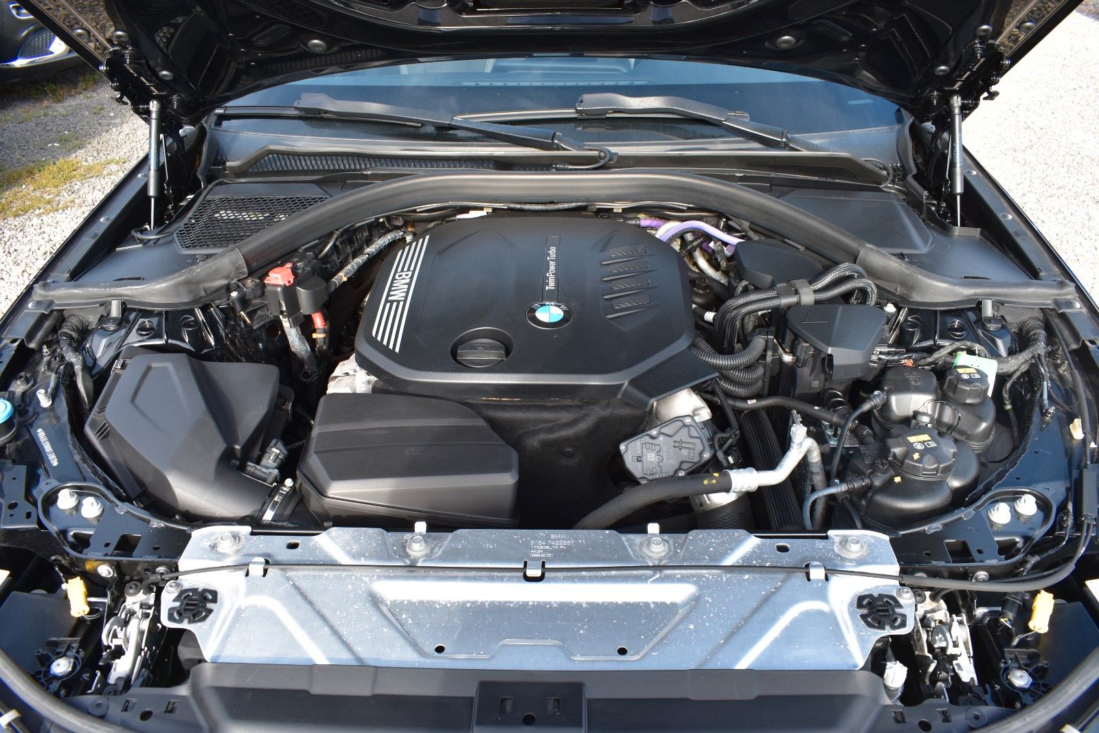 Fahrzeugabbildung BMW 318d Touring SPORT-L/M-SPORT/SHADOW/LED/DAB/PDC