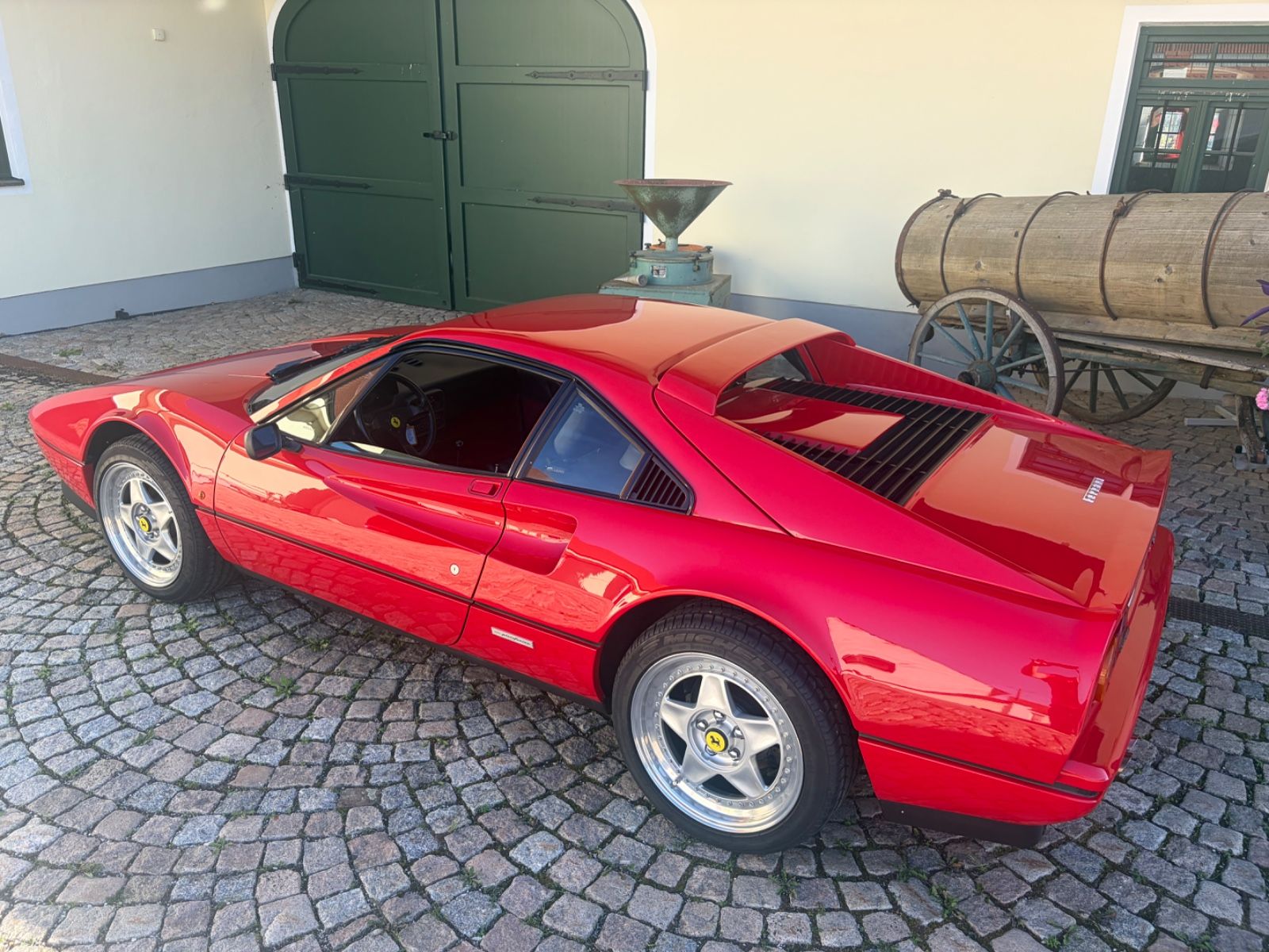 FERRARI 328 2