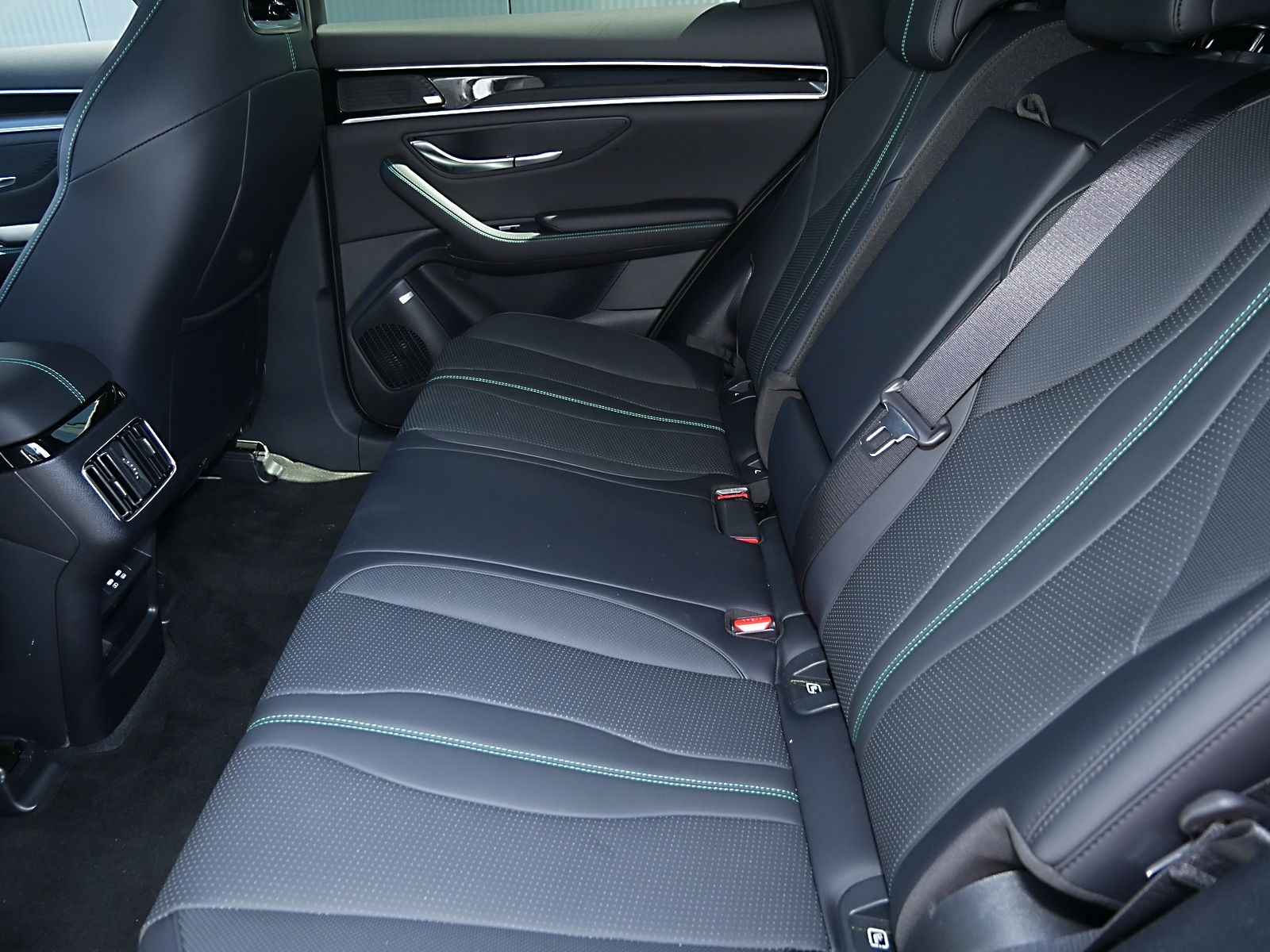 BYD SEAL U