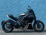 Ducati DIAVEL CARBON DARK STEALTH *LIEFERUNG MGL* - DUCATI SCHWARZ