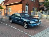 Mercedes-Benz MERCEDES BENZ W124 250D Oldtimer - Mercedes-Benz 250 aus 1994