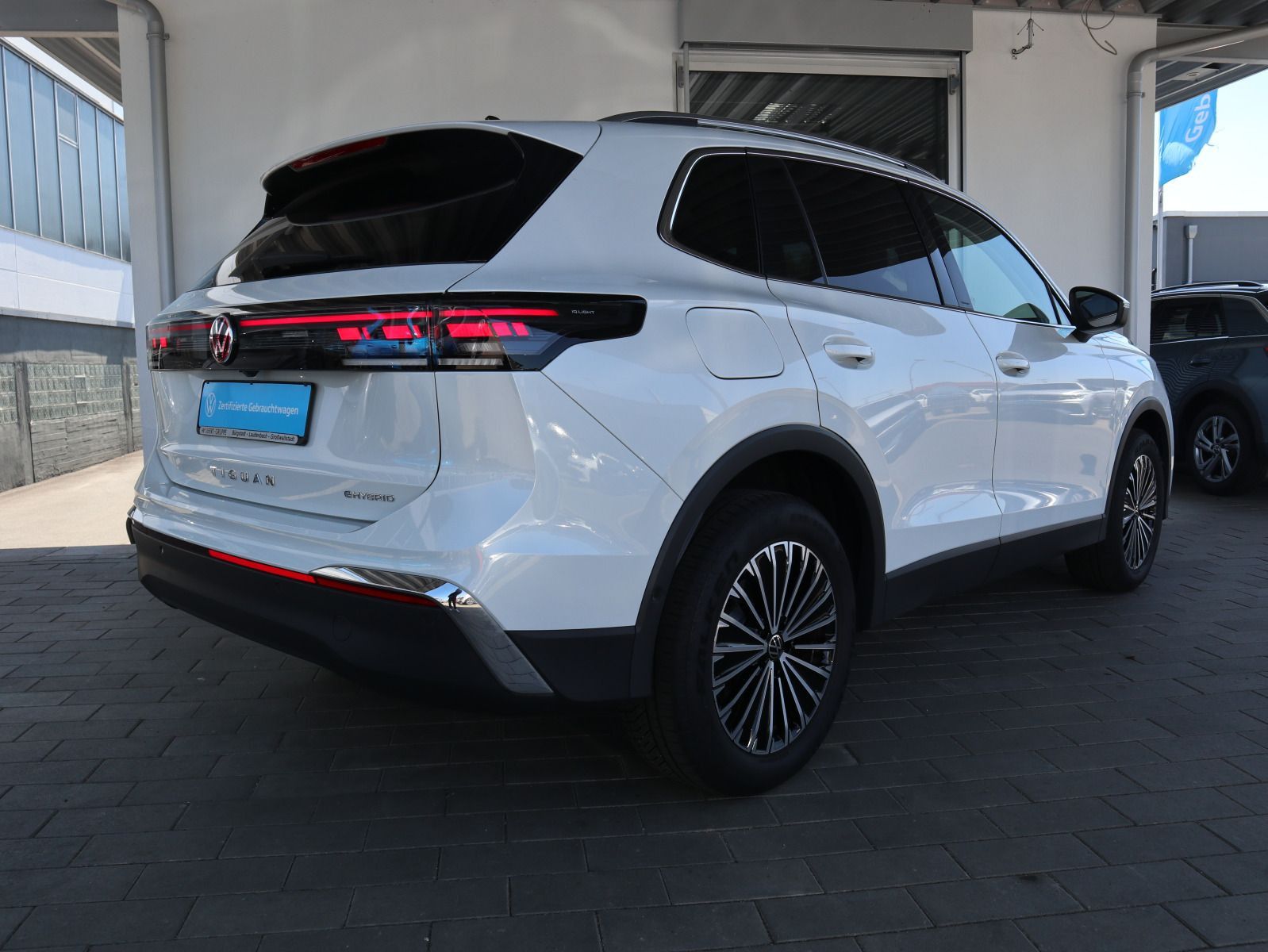 Volkswagen Tiguan Elegance 1.5 TSI eHybrid DSG PANO AHK 360 foto 5