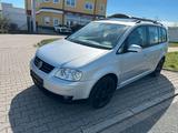 Volkswagen Touran Trendline DSG Wenig Km Klimaaut SHZ El.Sd - gebrauchte VW Touran aus dem Jahr 2004