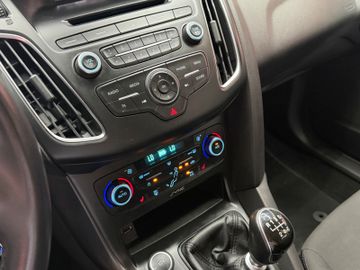 Ford Focus - 8
