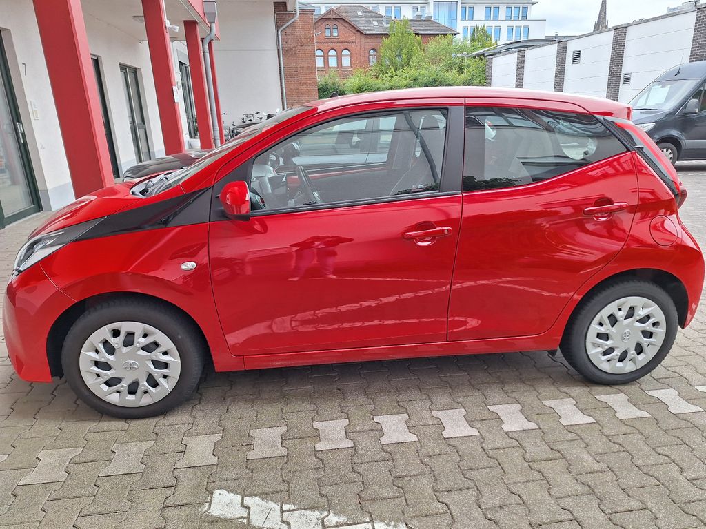Image of Toyota Aygo (X)
