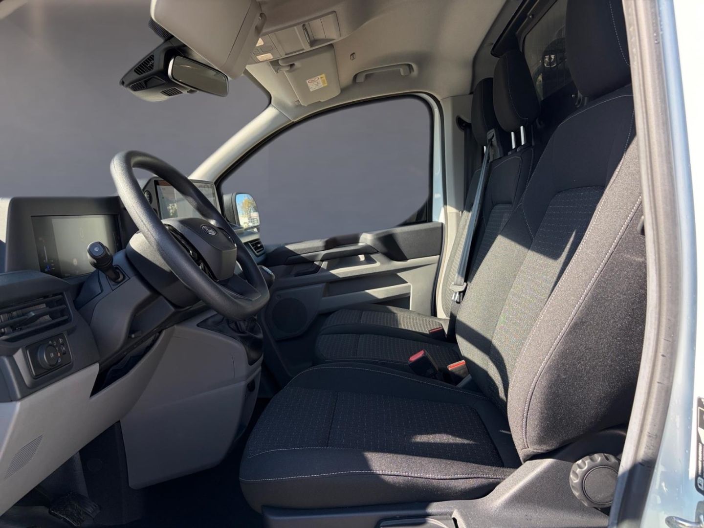 Fahrzeugabbildung Ford Transit Custom Kasten 300 L1 Trend FWD