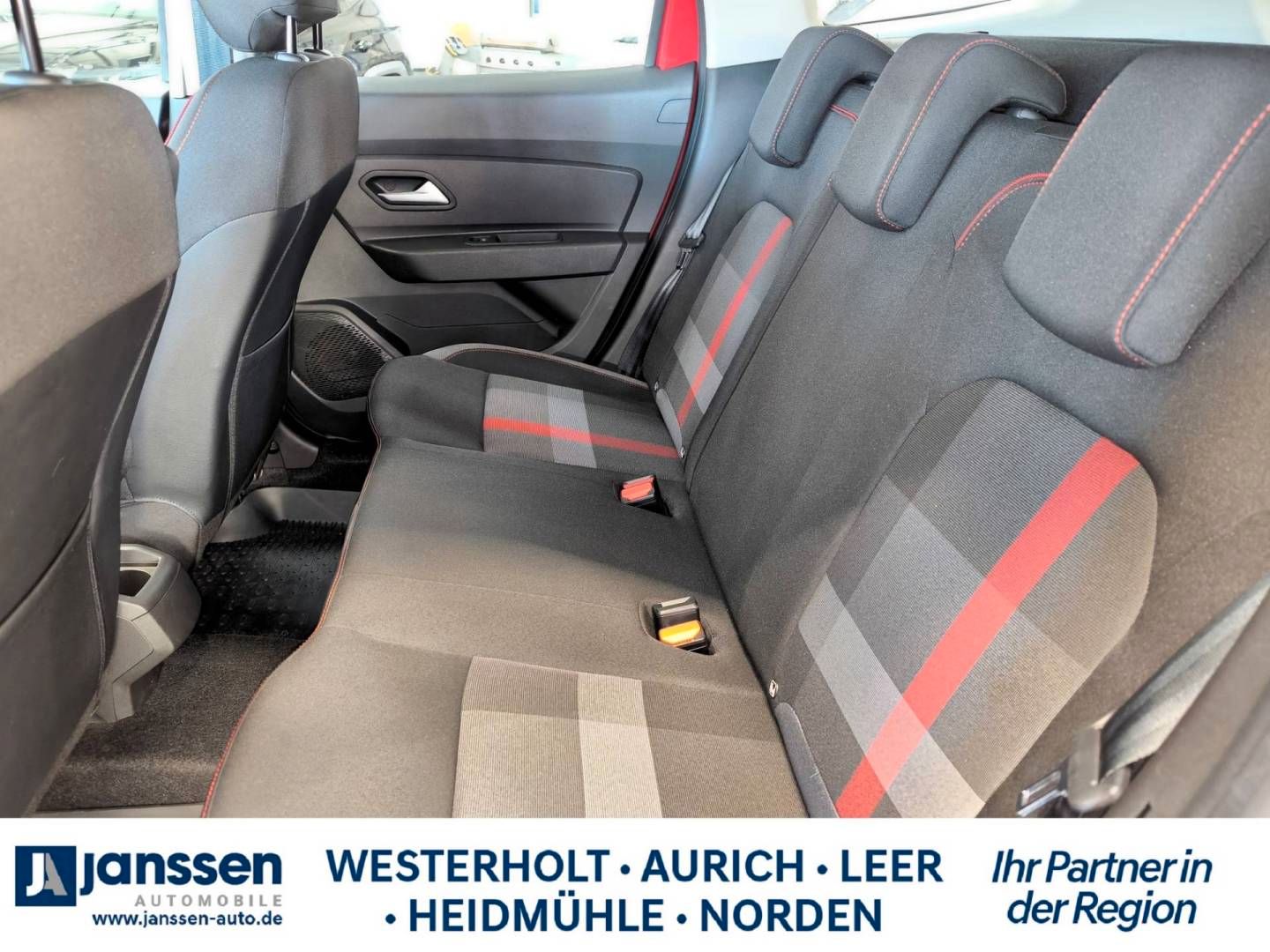 Fahrzeugabbildung Dacia Duster TCe 150 2WD Celebration