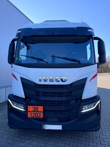 Iveco S-WAY 420 ADR Original 700 TKM