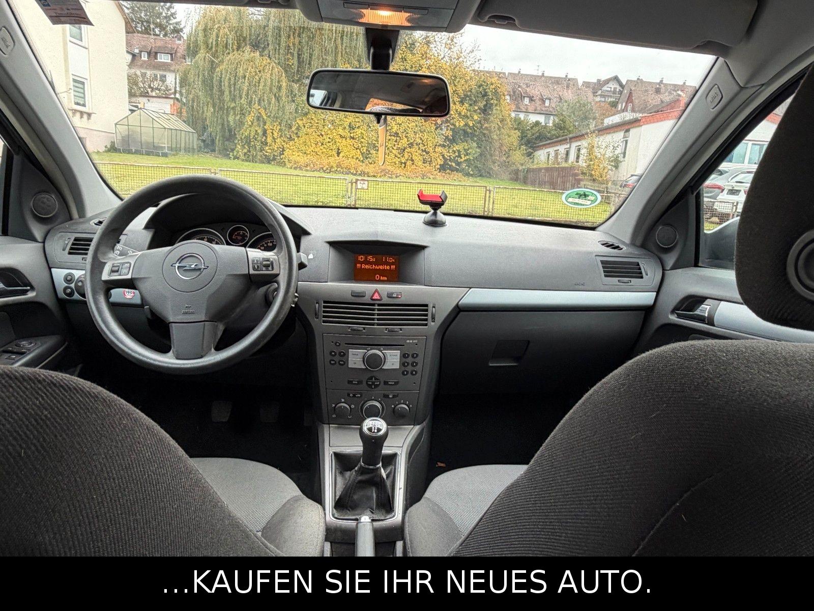 Opel Astra 2005 — photo 8
