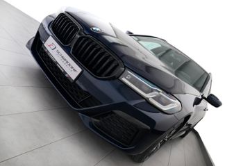 BMW 520d xDrive Touring M Sport HUD STHZ RFK 19"