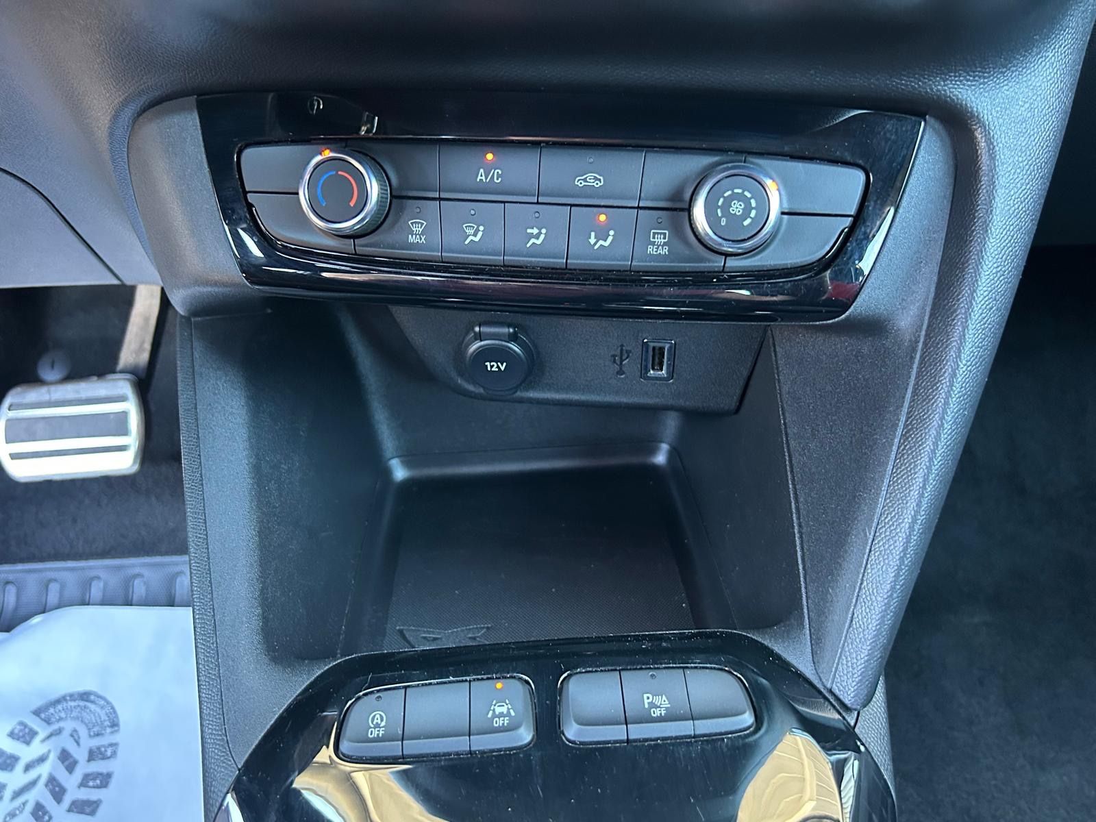 Fahrzeugabbildung Opel Corsa F GS°Automatik°LED°1.Hand°Leder°Kamera°