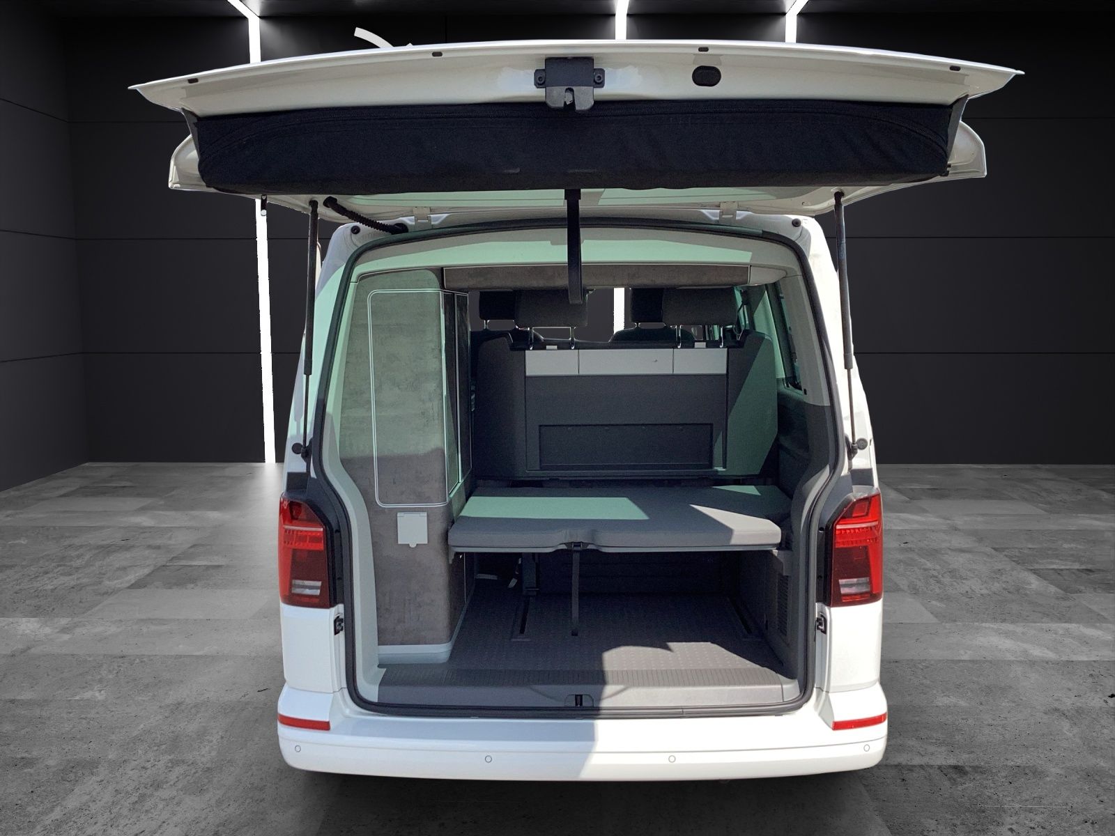Fahrzeugabbildung Volkswagen T6 California T6.1 TDI DSG Ocean STANDHZG LED AC