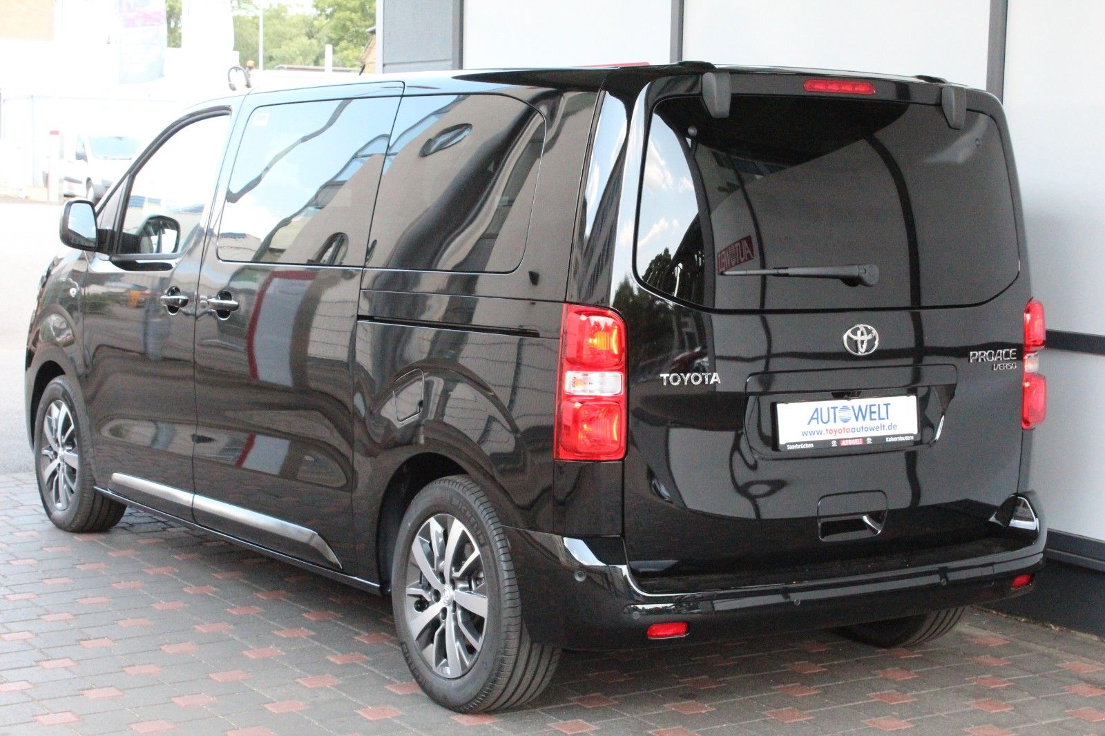 Fahrzeugabbildung Toyota Proace Verso 2.0 L1 Executive + Sitz-Pak. SOFORT