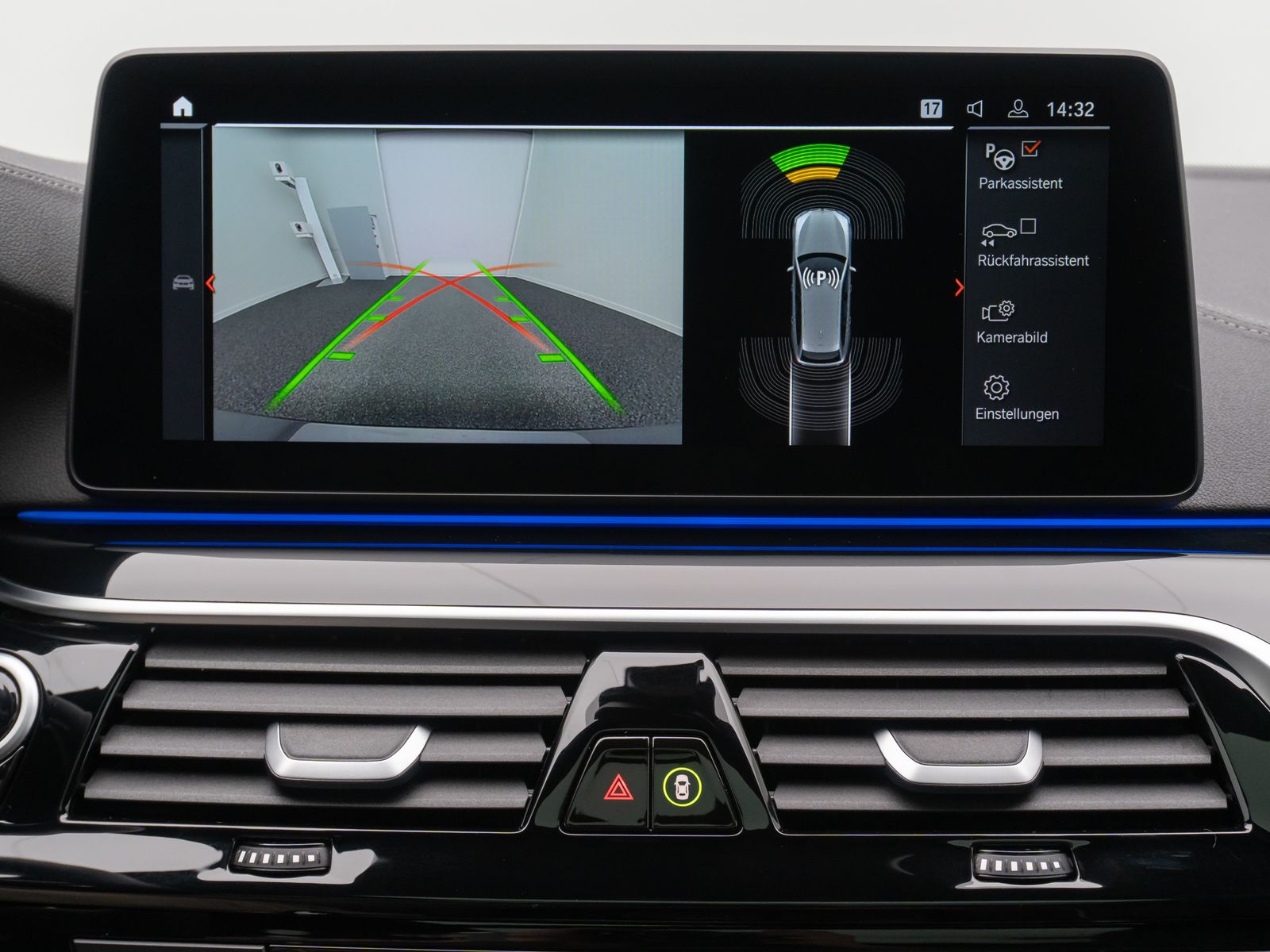 Fahrzeugabbildung BMW 540d xD Panorama Massage DAB H/K HUD AHK 20Zoll