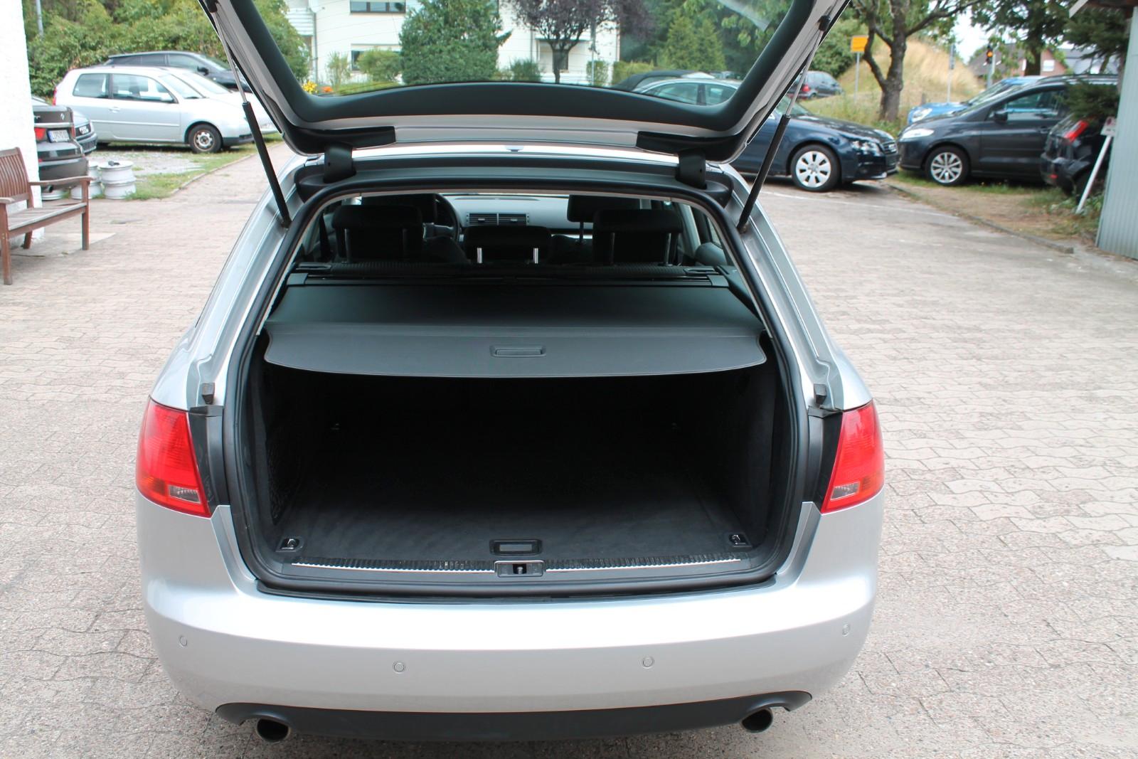 Audi A4 2005 — photo 14