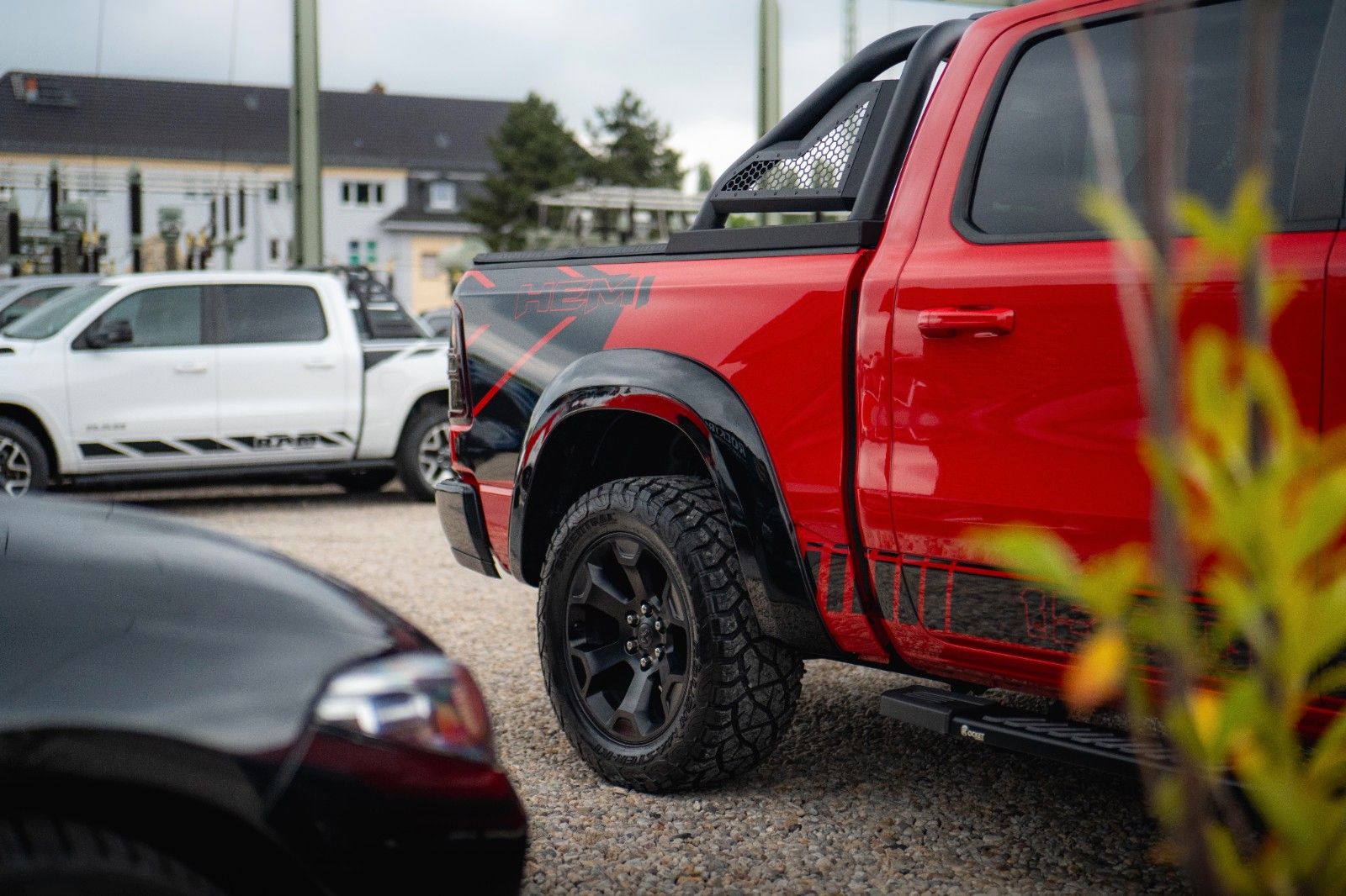 Fahrzeugabbildung Dodge RAM 5.7 V8 HEMI 4x4 RED DEVIL Offroad NightPaket