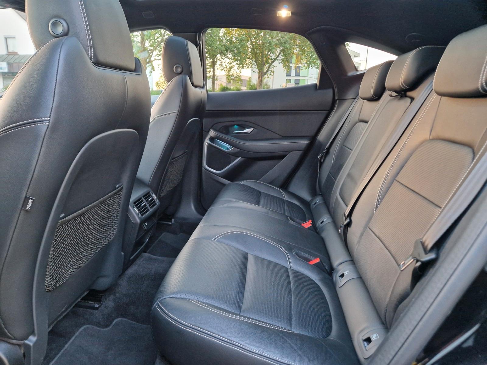 Jaguar E-Pace P300 R-Dynamic SE AWD +PANO+MERIDIAN+