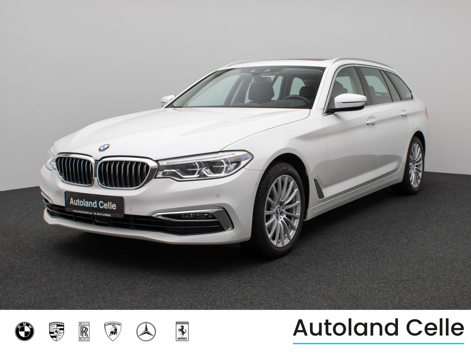 Fahrzeugabbildung BMW 520d Luxury Line Panorama Kamera HUD DAB HiFi