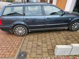 Volkswagen VW Passat 3B - Volkswagen Passat aus 1999: Kombi