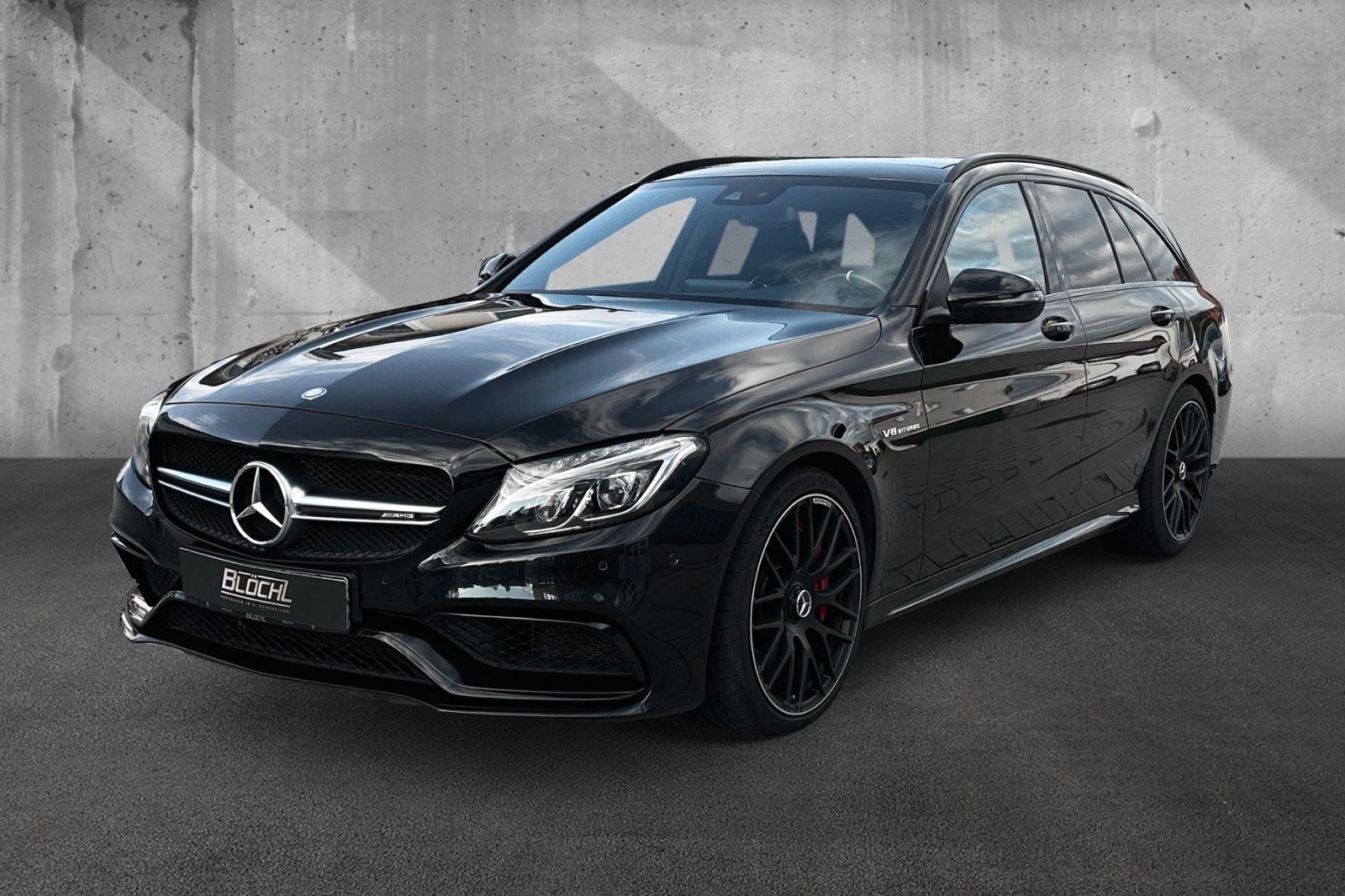 Fahrzeugabbildung Mercedes-Benz C63 S AMG T*Perf-AGA &-Sitze*AHK*Pano*Ambient