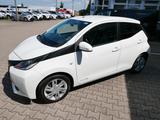 Toyota Aygo x-play touch KAMERA*KLIMA - Toyota: Weiß, Aygo