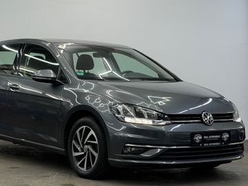 Volkswagen Golf - 4