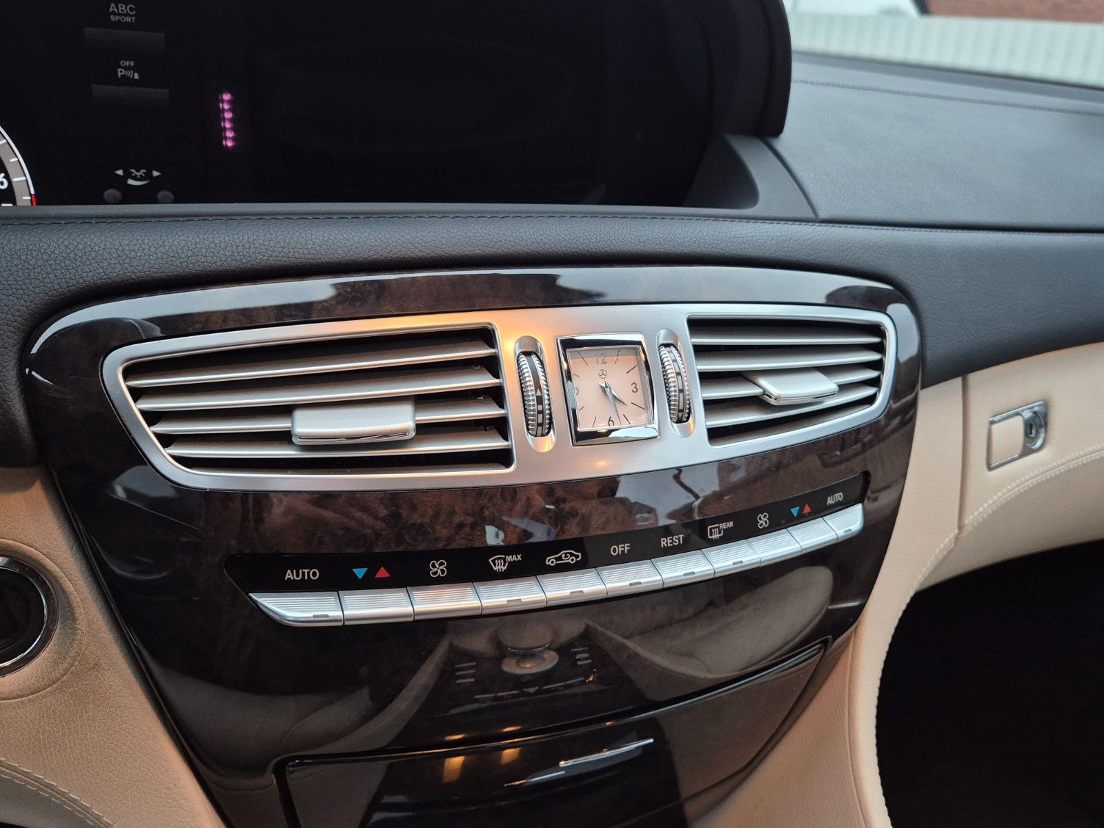Fahrzeugabbildung Mercedes-Benz CL 500 AMG/Deutsch/Scheckheft/Massage/Top