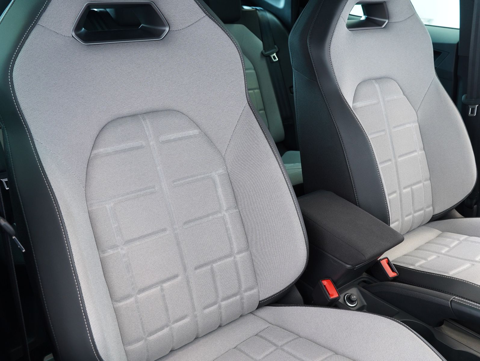 Fahrzeugabbildung SEAT Ibiza 1.5 TSI 110 kW FR Black Edition