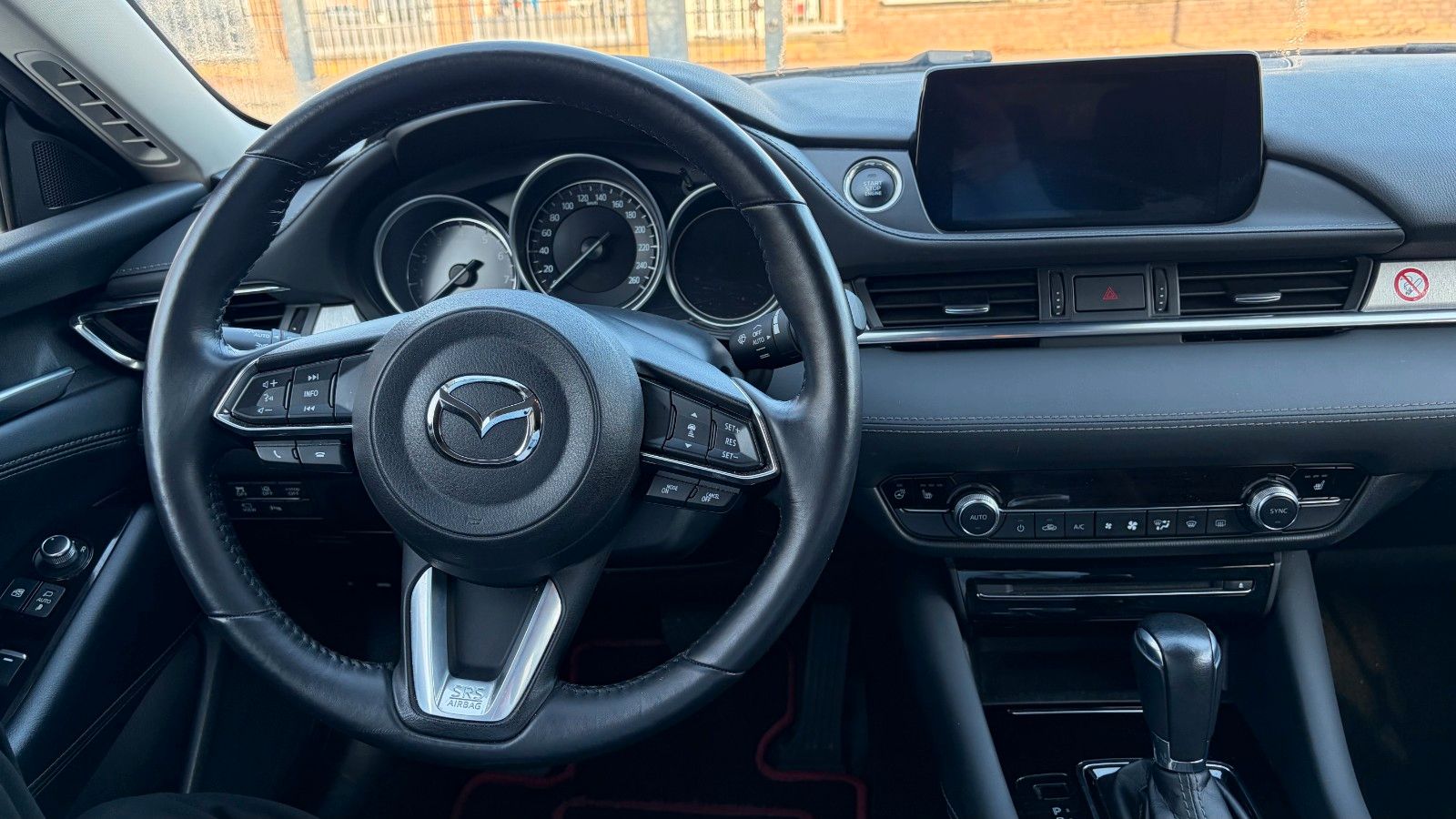 Fahrzeugabbildung Mazda 6 Kombi