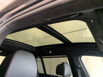 BMW X7 - 7