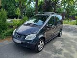 Mercedes-Benz Vaneo 1.6 La Vida, schwarz, Van, Hochdach, AHK  - Mercedes-Benz Vaneo: La Vida