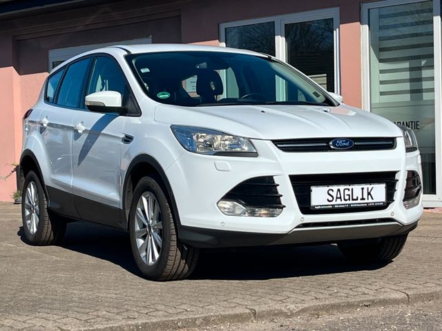 Ford Kuga 2.0 TDCI Aut. Titanium/AHK/ Kamera/ Tempom