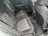 BMW 330 - Vorschau Bild 16