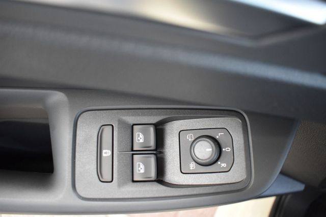 Caddy Taxi Maxi Rollstuhlumbau 2,0 l TDI 90 kW D