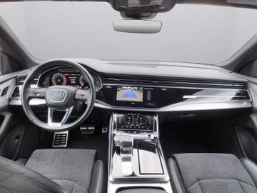 Audi Q8 - 12