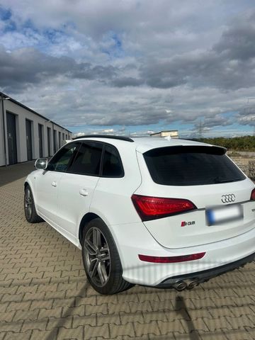 AUDI Audi SQ5 Competition Facelift 326PS 3,0l B...