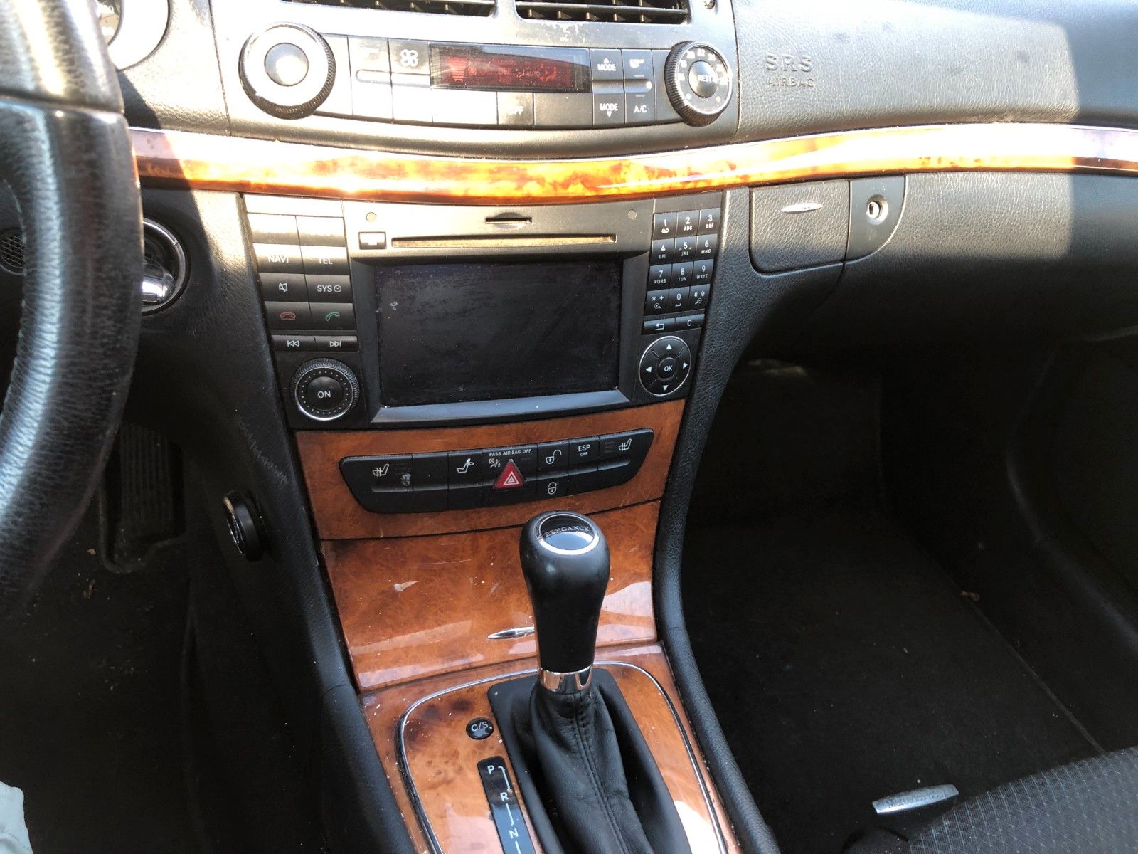 Fahrzeugabbildung Mercedes-Benz E 280 E Limousine Hagelschaden TÜV bis 7/27