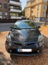 Toyota Ehrliches Sparwunder: Toyota Prius 3 Executive - graue Toyota Prius
