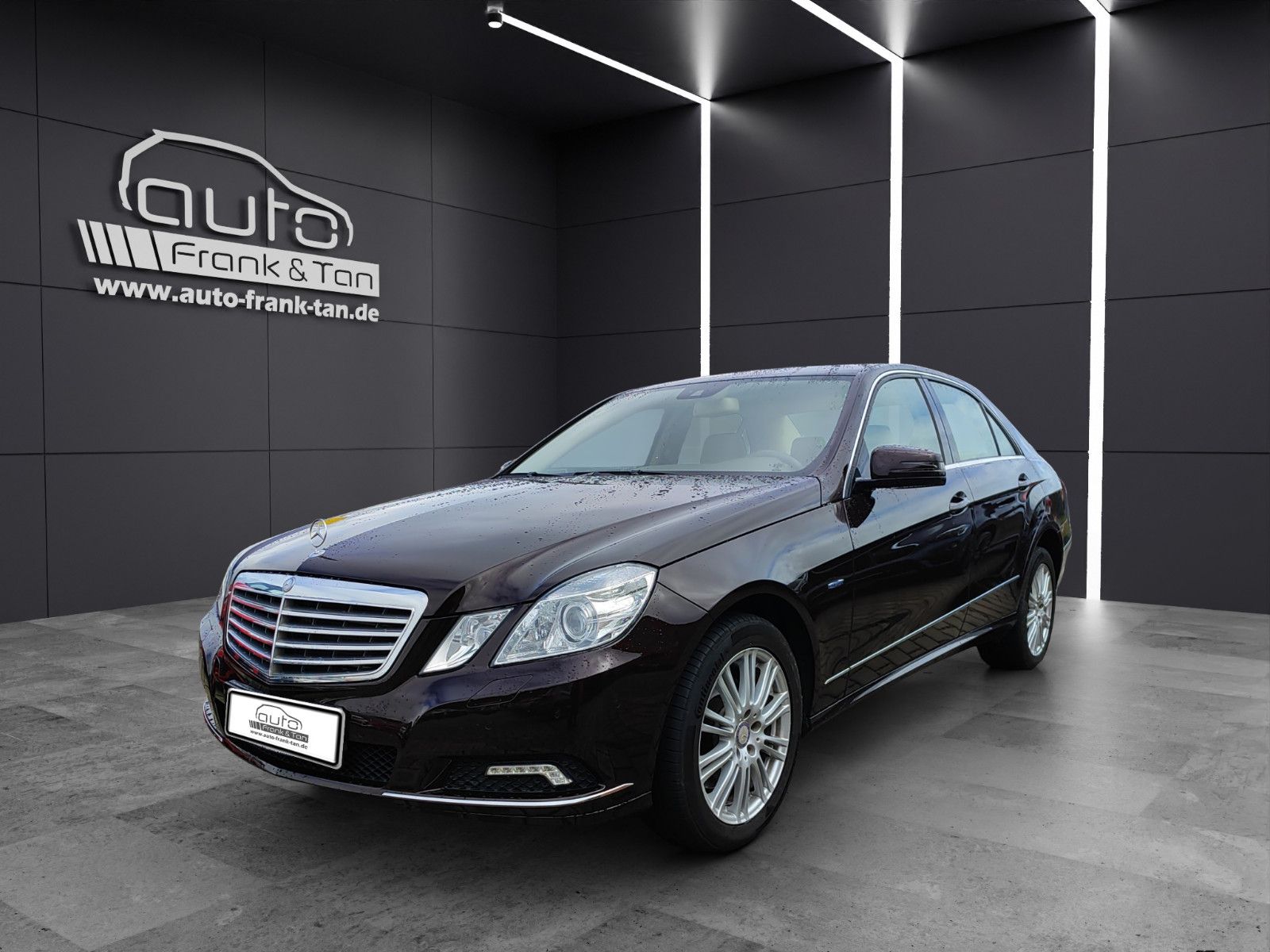 Fahrzeugabbildung Mercedes-Benz E 350 CDI BlueEfficiency*Navi*Leder*Top Zustand*