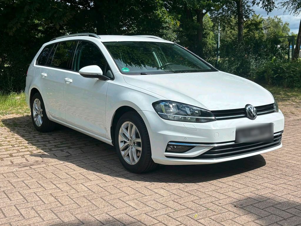 Image of Volkswagen Golf