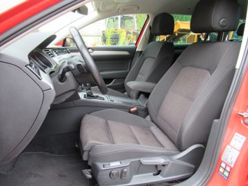 Volkswagen Passat - 10