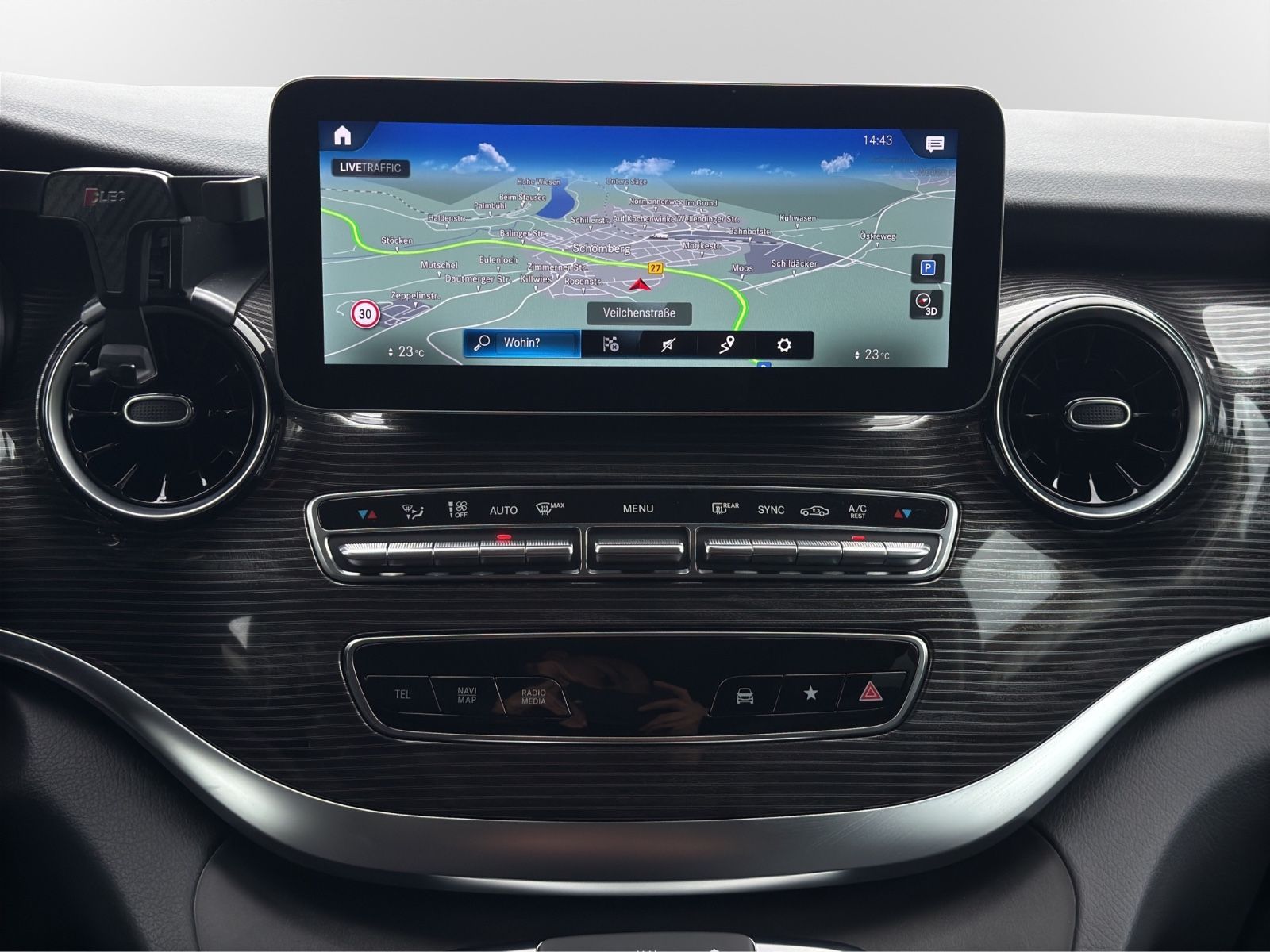 Daumennagel 16 - Mercedes-Benz V 300 d lang 4M. Avantgarde *360°CAM*AHK*DISTRON