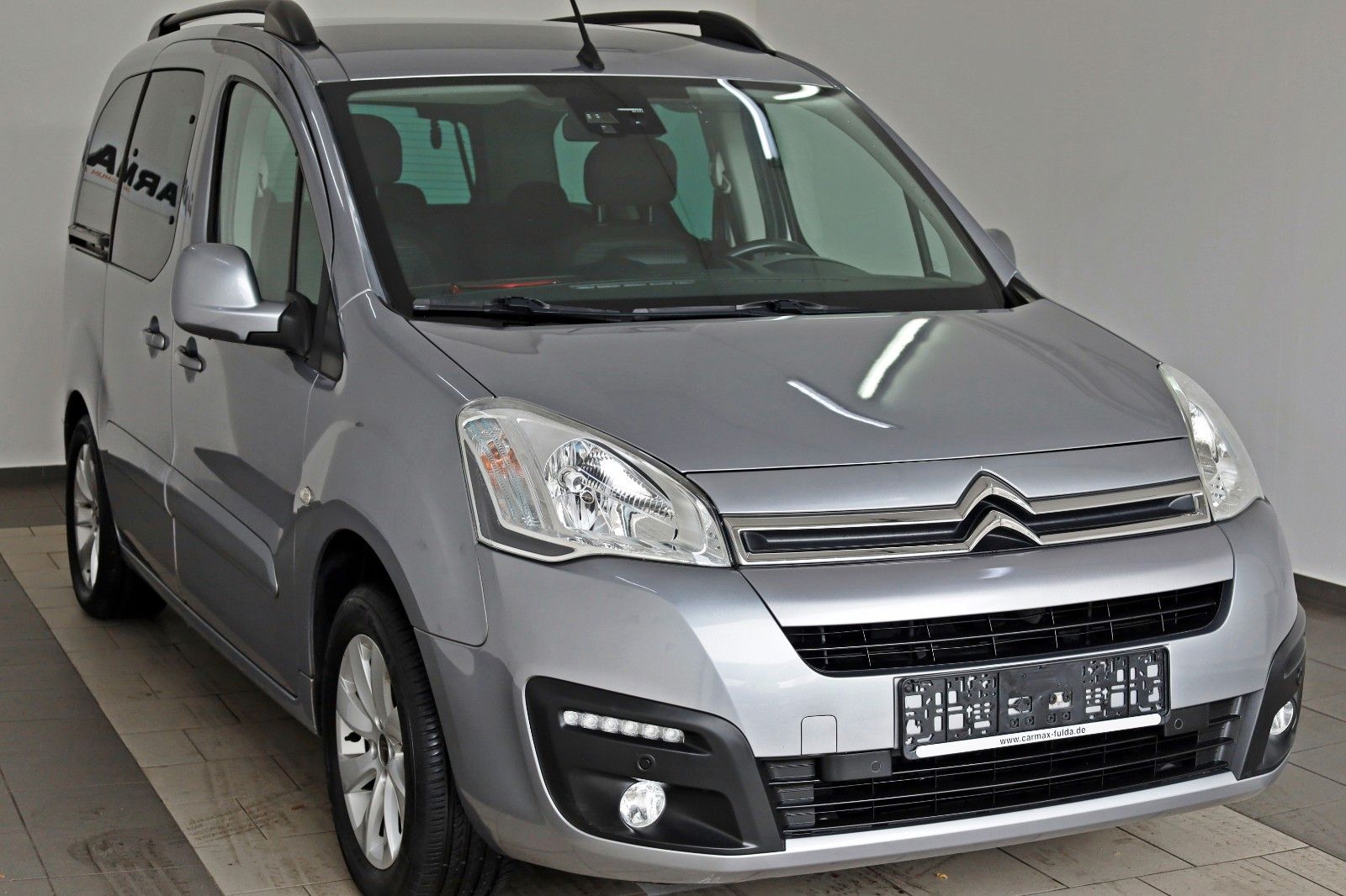 Fahrzeugabbildung Citroën Berlingo Kombi Shine Navi,SH,PDC,Kamera,SR+WR