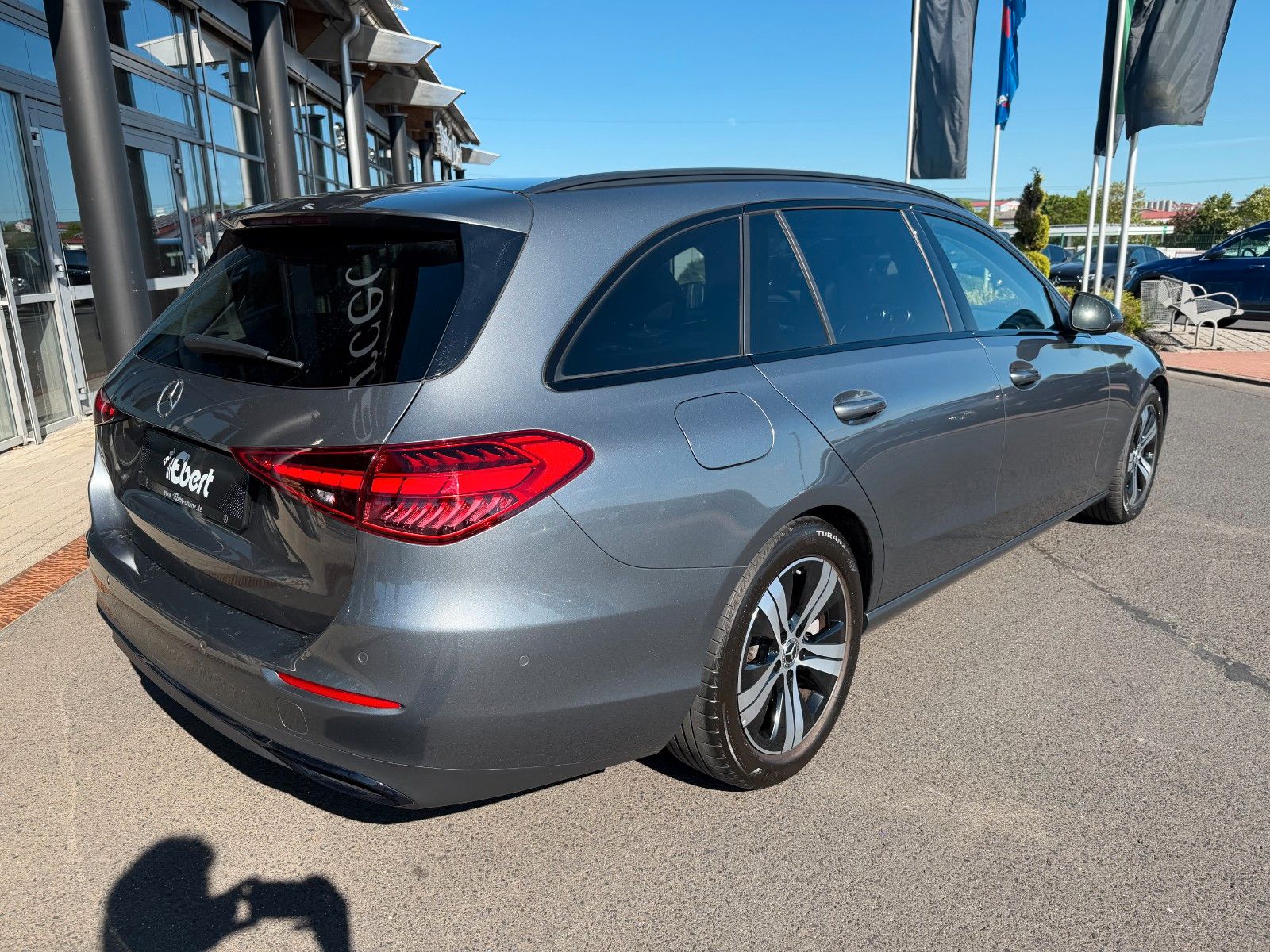 Fahrzeugabbildung Mercedes-Benz C 220d T 4M Avantgarde+AHK+Distr+360+Night
