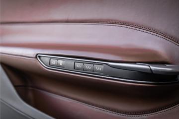 صورة مصغرة 22 لـ 2018 Ferrari GTC4LUSSO