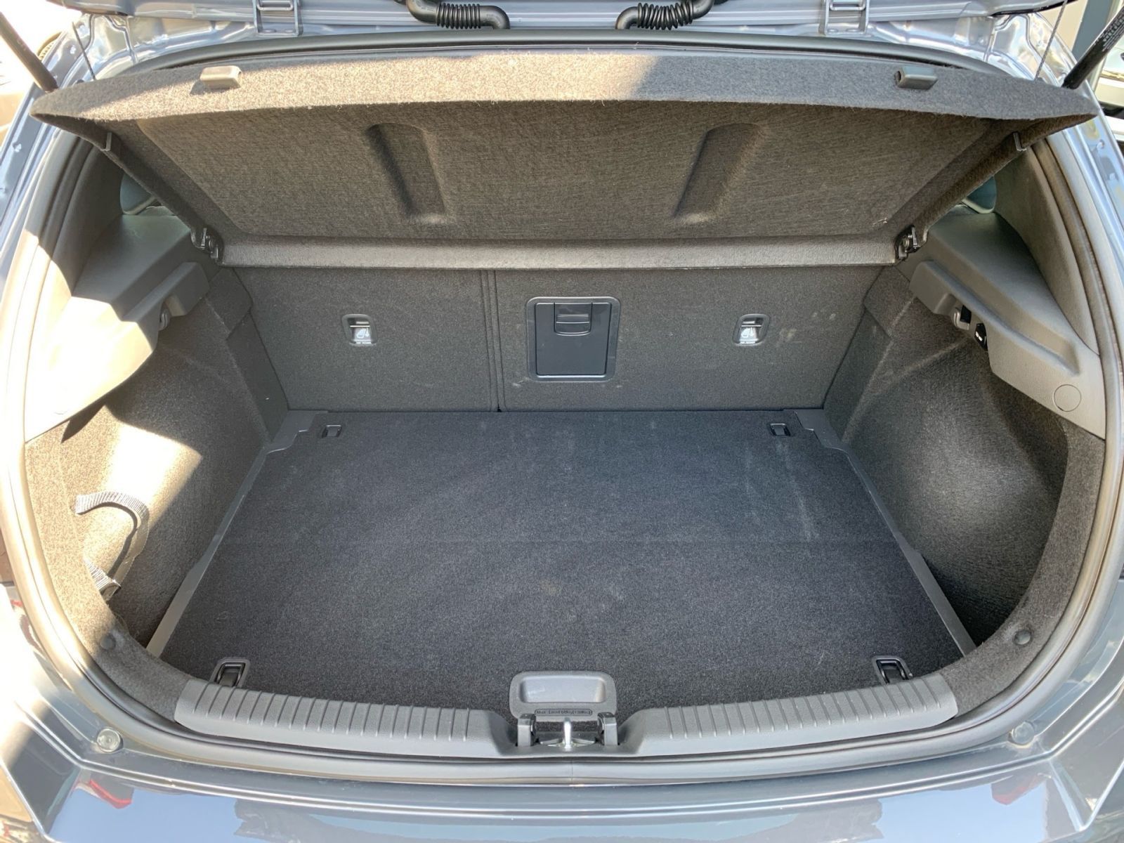 Fahrzeugabbildung Hyundai i30 1.0 T-GDI 7-DCT Advantage Navi LED