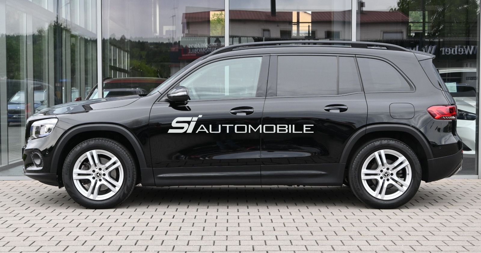 Fahrzeugabbildung Mercedes-Benz GLB 200 d Aut. Night Paket °AHK°STANDHEIZ°KAMERA