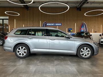 Volkswagen Passat *LED*AHK*1.HAND*19%*SPURAS*ACC*